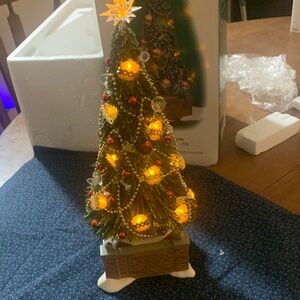 Festive Illuminated Christmas Tree Decoration